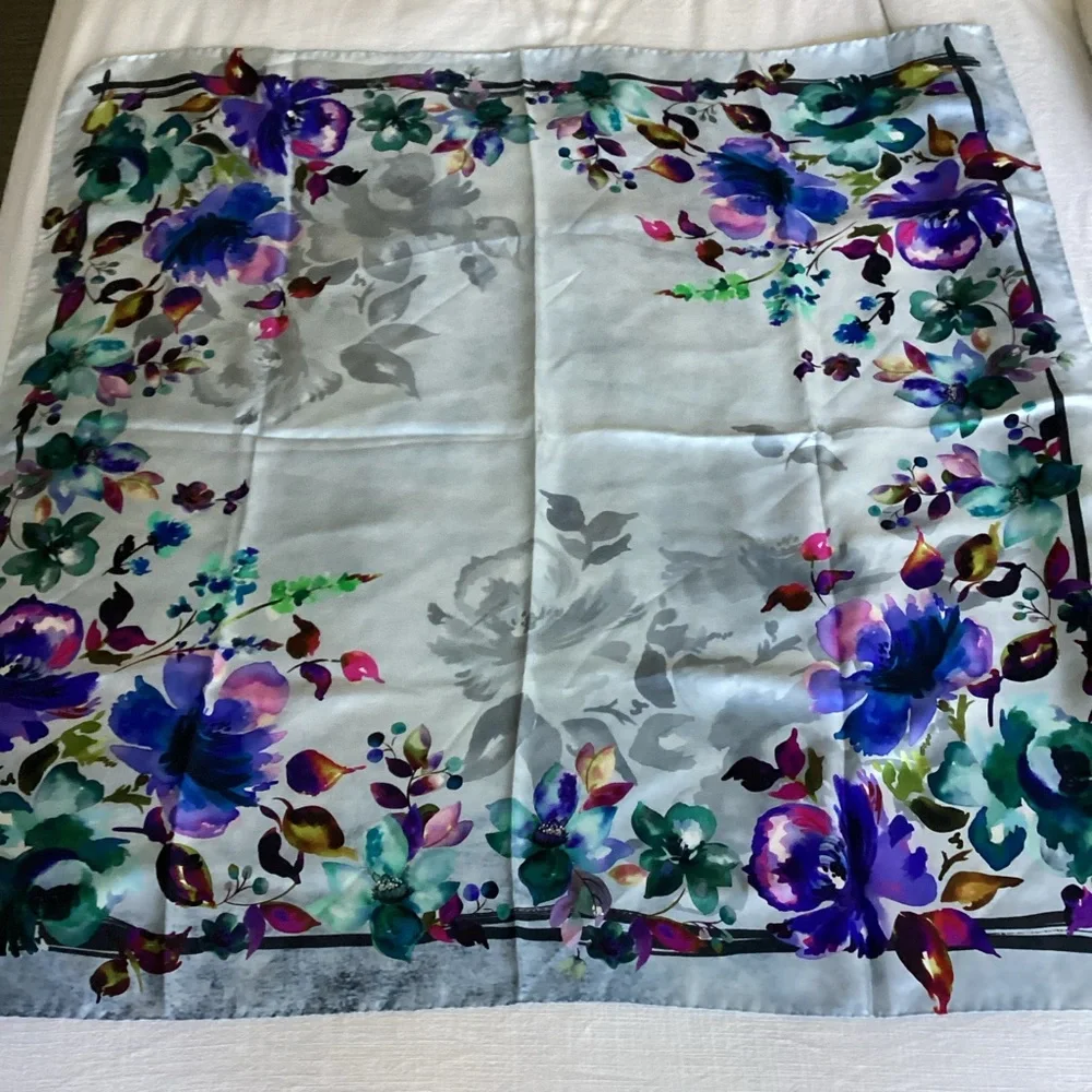 Elizabetta 100% Silk Scarf Blue Floral Italian Botanical Design - Picture 4 of 13